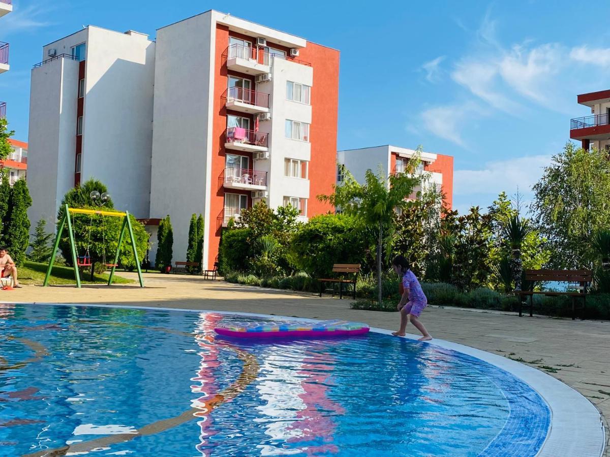 Apartment In Sveti Vlas Exterior foto